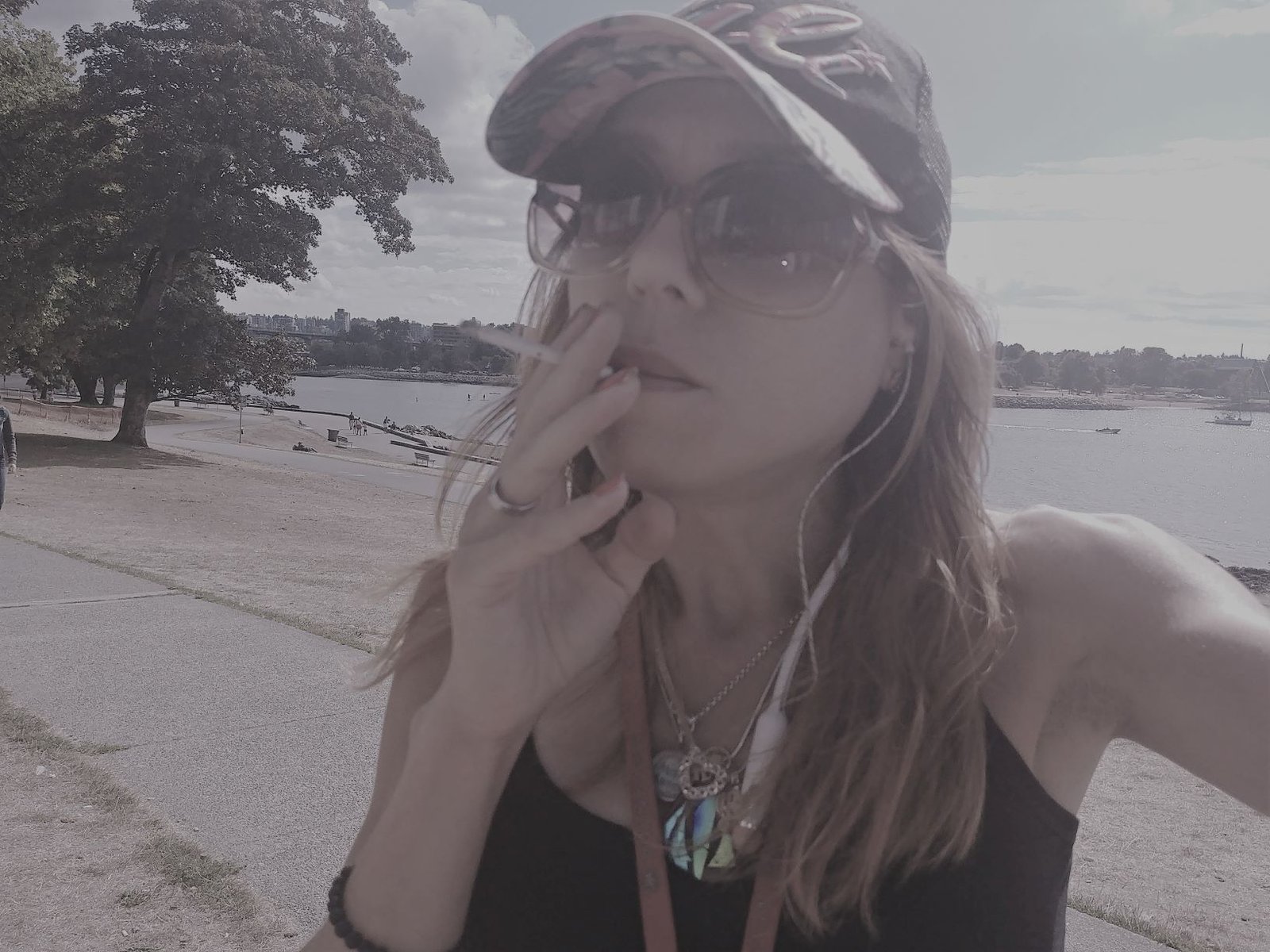 smoking for stree b&w